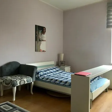 Profair Private Apartments & Rooms City Centre - Room Agency